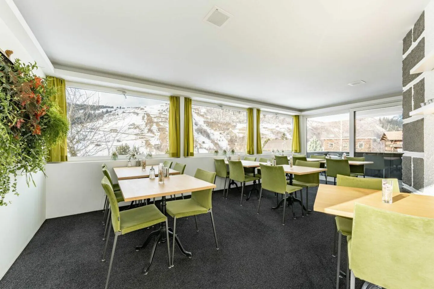 Hôtel élégant Vallatscha près de Disentis au col du Lukmanier - Photo 5 sur 10