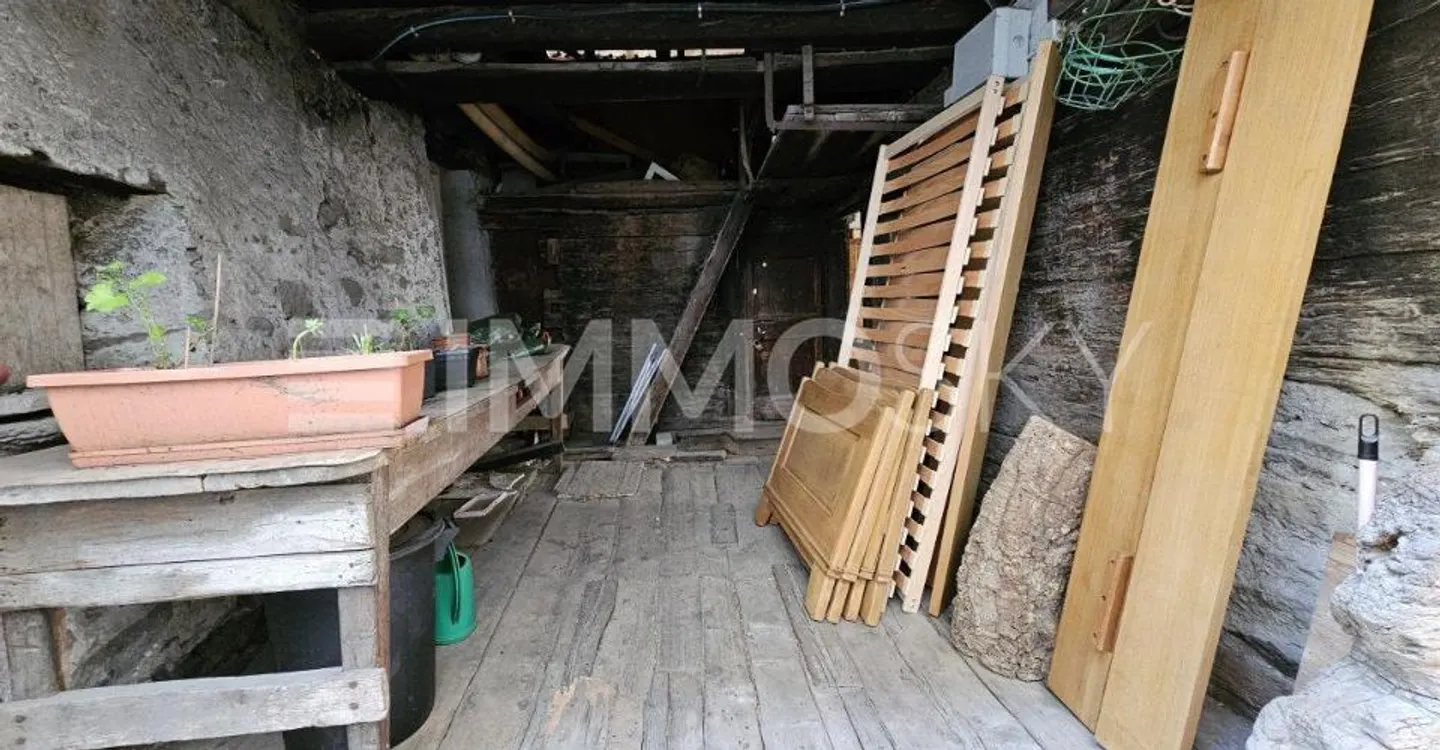 Rustic to renovate in Malvaglia - Photo 4 of 5