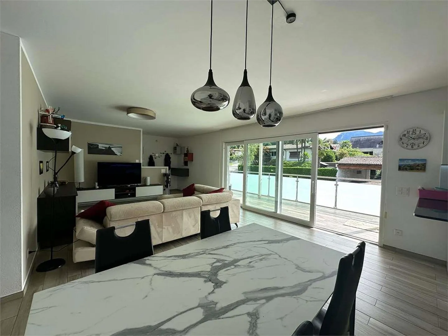 Elegante appartamento di 4,5 stanze con giardino a Cadempino - Foto 1 di 13