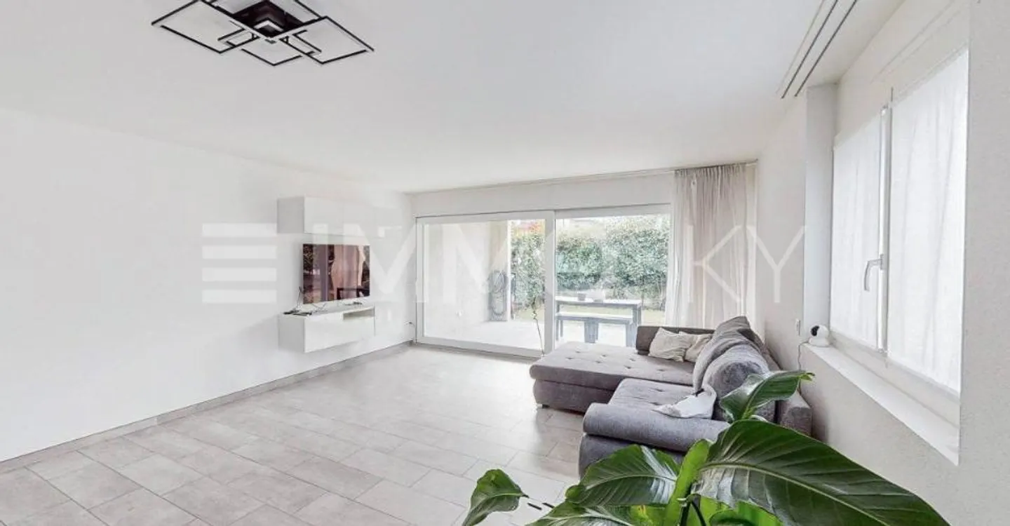 Modern Apartment in Quiet Area - Photo 1 of 5