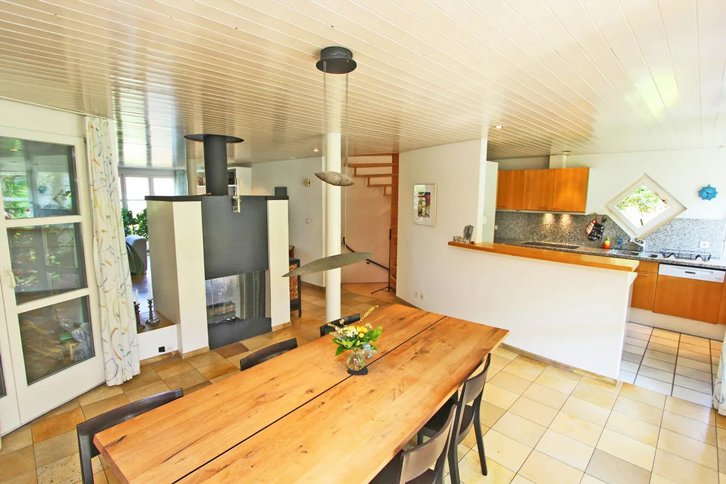 Proprietà di 7½ stanze con appartamento annesso autonomo - tanto spazio per essere felici! - Foto 6 di 18