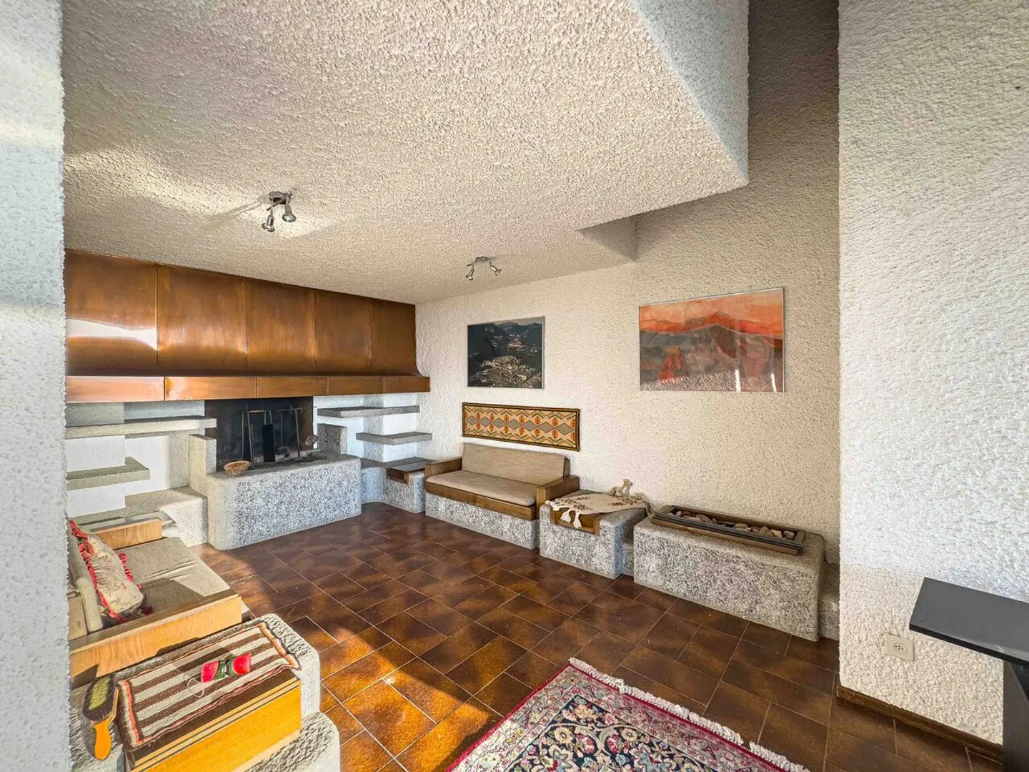 Villa con ampio giardino e vista aperta a Morbio Superiore - Foto 3 di 12