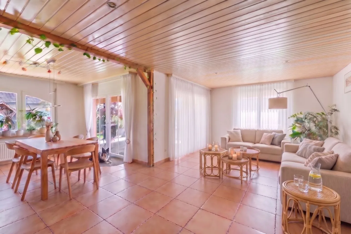 Casa familiare con luminosità - Foto 1 di 13