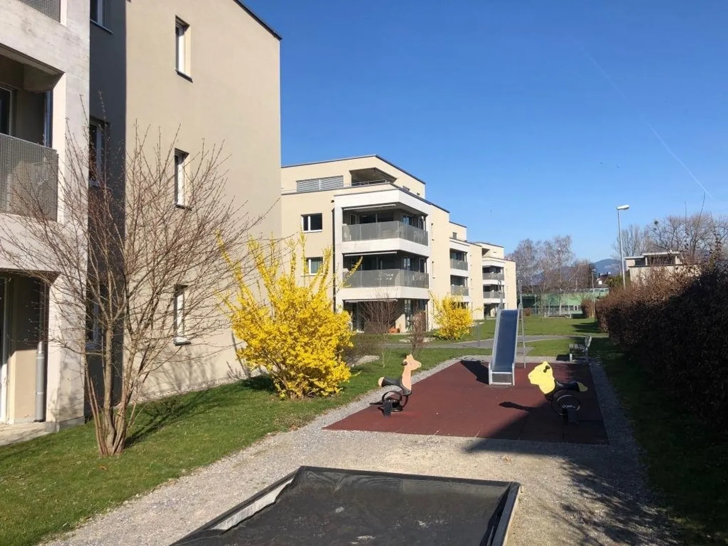 Apartment for rent - Photo 2 of 8