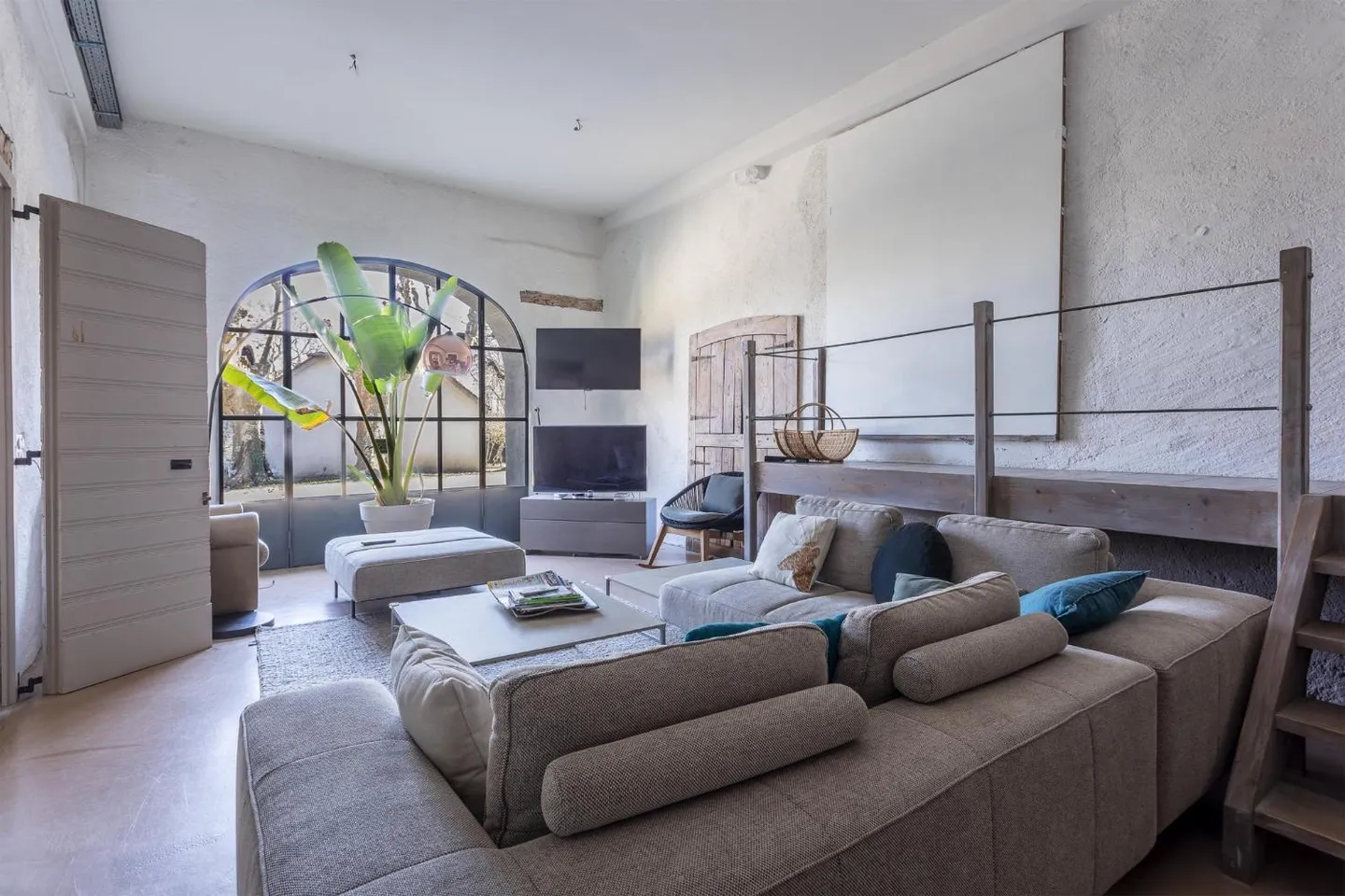 Wunderschönes Anwesen mit großem Potenzial! - Foto 3 von 8