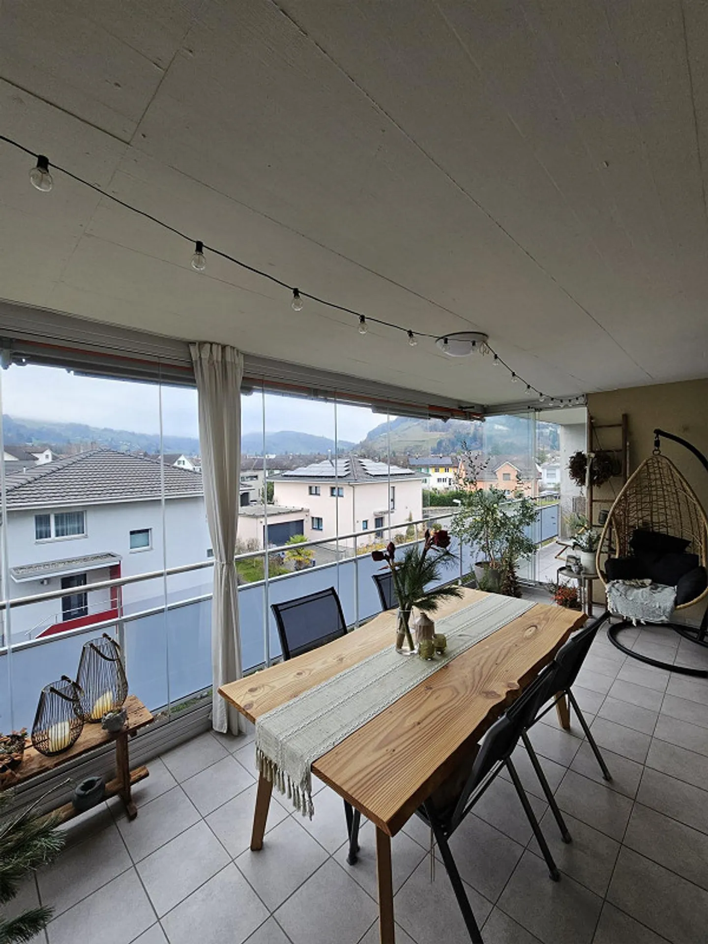 First-class 3.5-room apartment in a top location - Photo 2 of 15