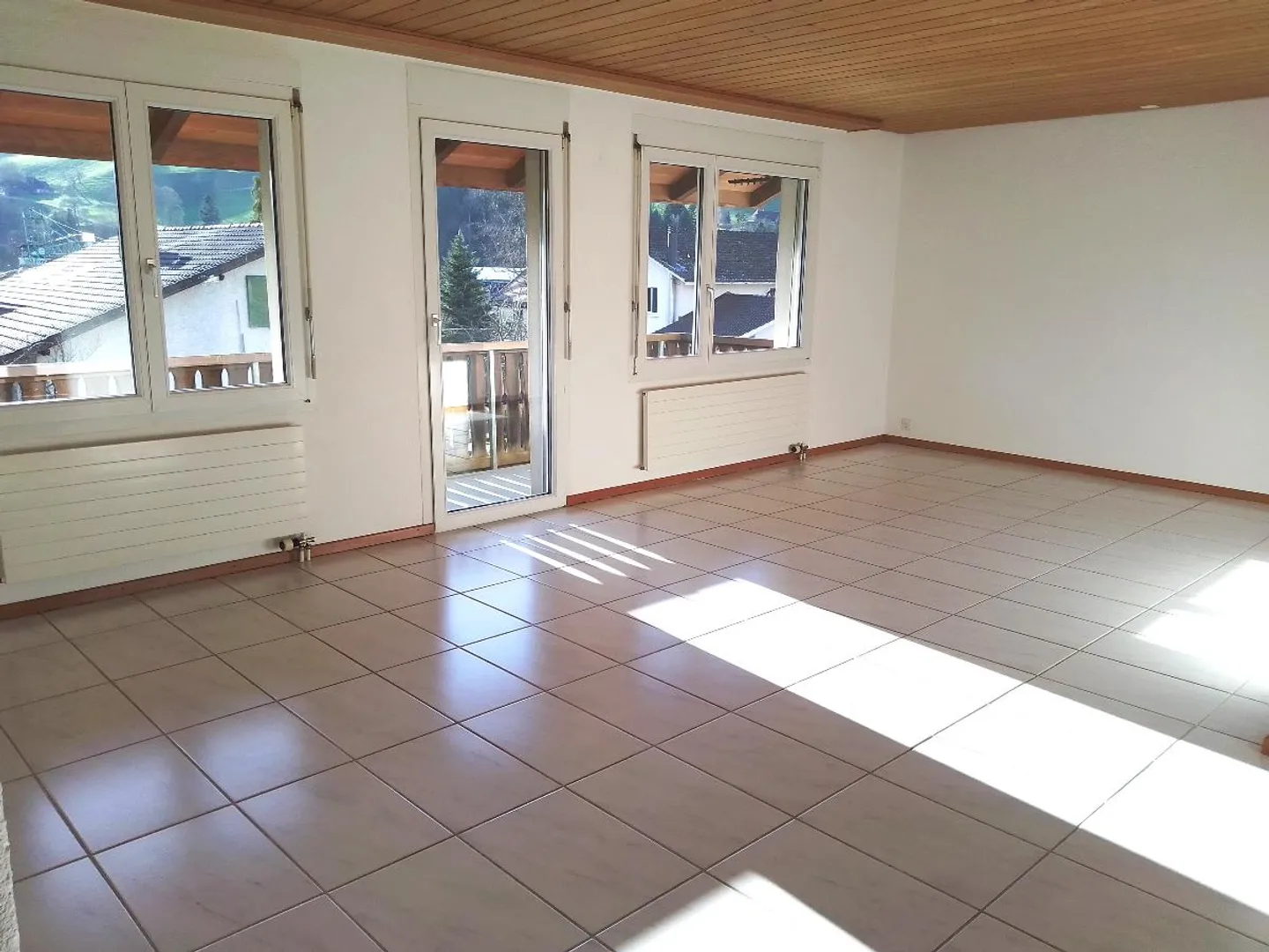 3.5 Room Apartment - Photo 1 of 5