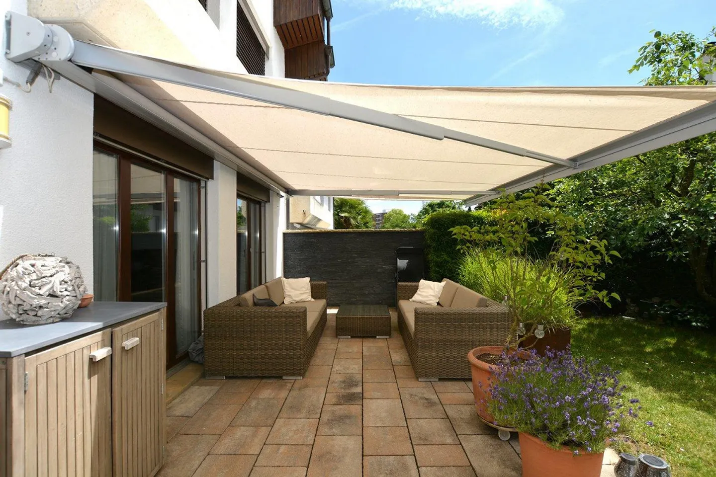 Living like in a single-family home – 143 m² usable area, 110 m² garden, 2 garages + 1 parking space - Photo 6 of 13