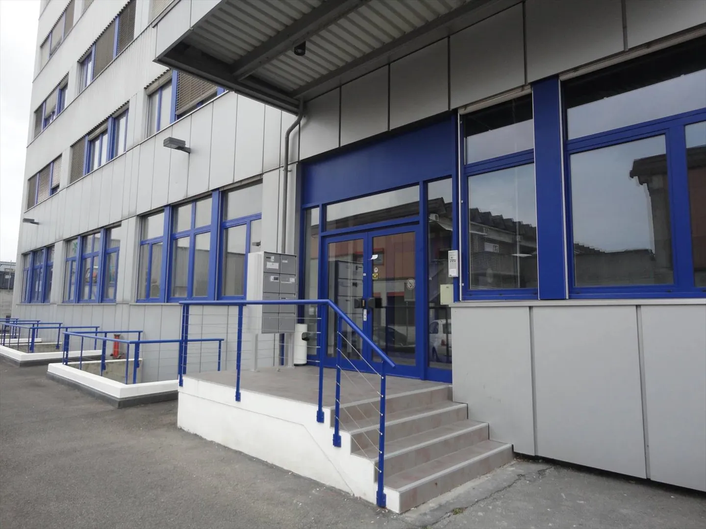 «Büro mit 51 m² im ersten Stock der FTI-Zone» - Foto 2 von 5