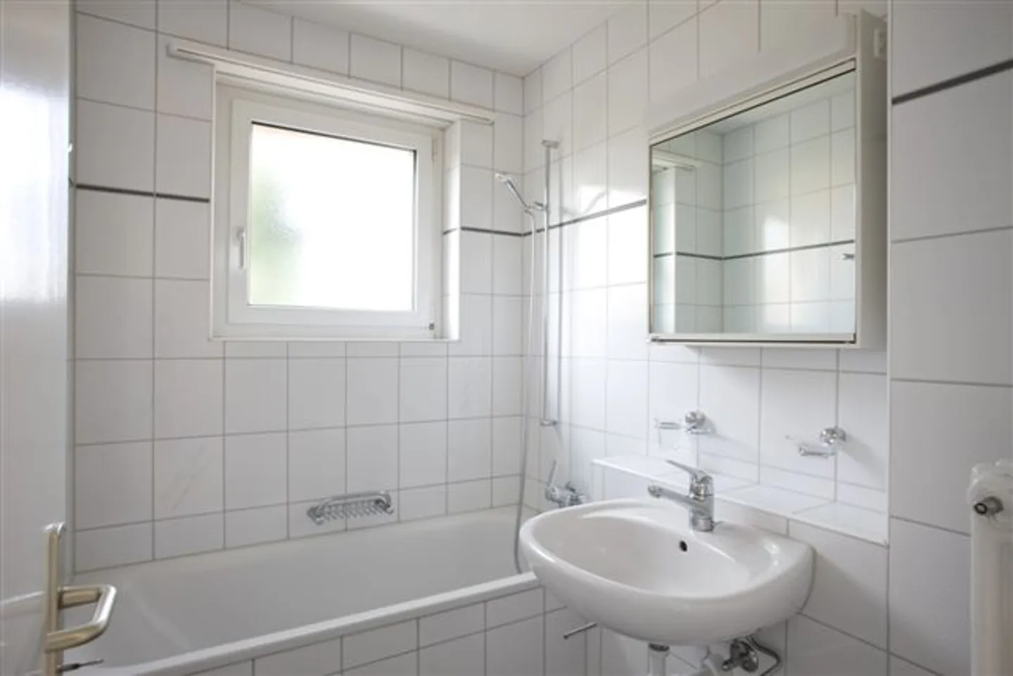 Appartamento moderno in zona tranquilla - Foto 5 di 7