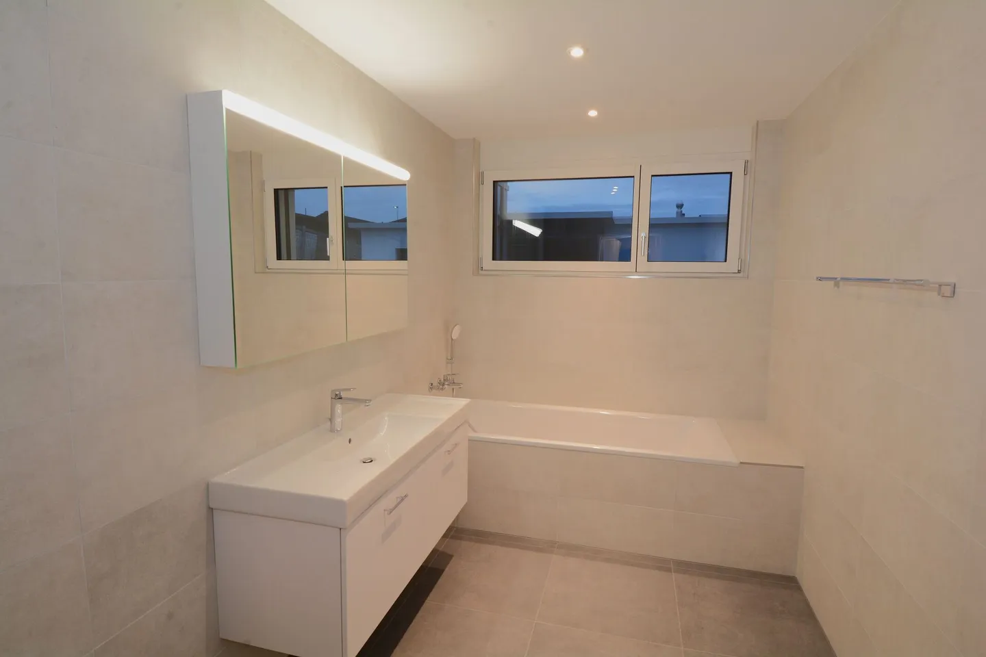 Vivere generosamente - vivere modernamente nell'oasi residenziale Beunden - Foto 4 di 10