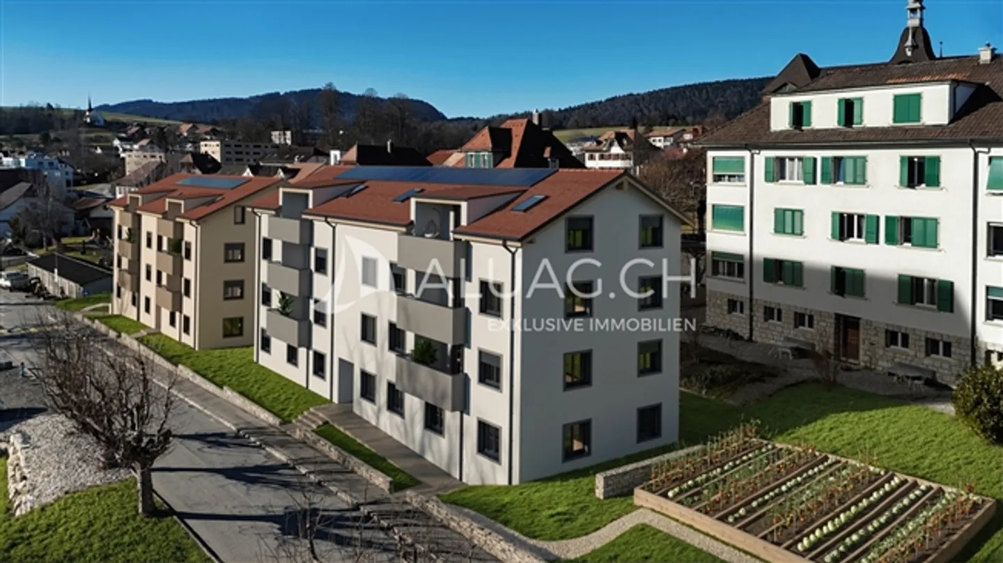 «4.5 ZIMMER ETAGENWOHNUNG» - Foto 2 von 6