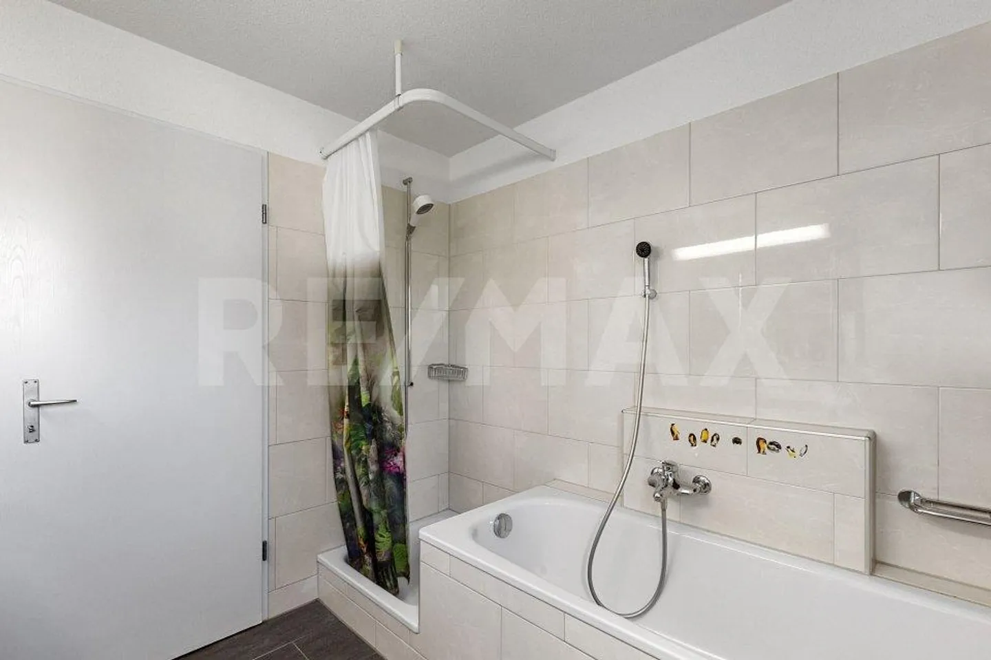 Maison d'angle familiale de 6,5 pièces à Winterthur-Dättnau - Photo 8 sur 13