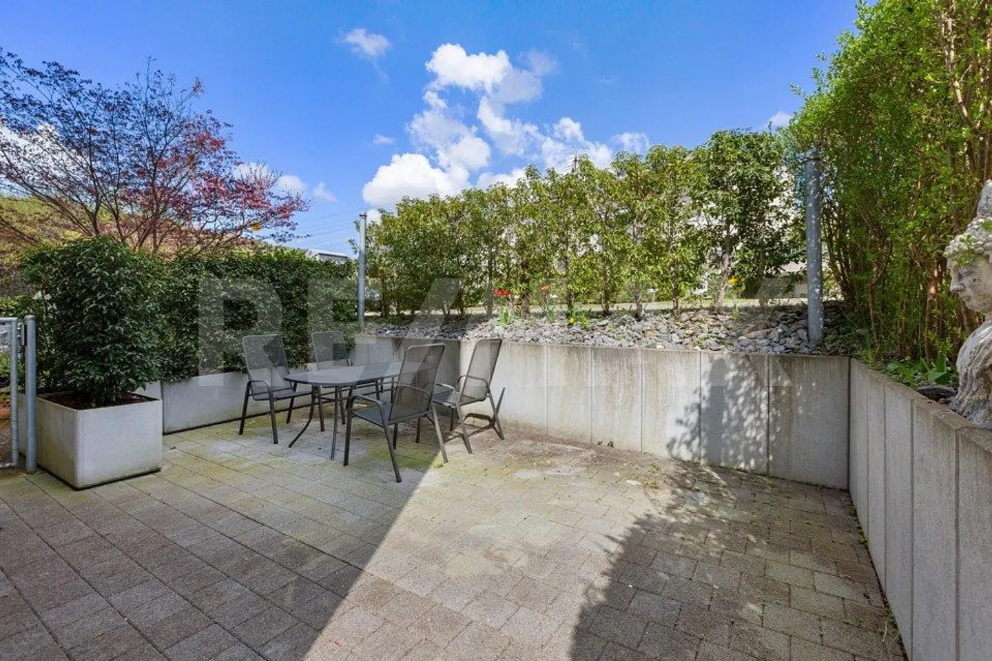 Maison d'angle familiale de 6,5 pièces à Winterthur-Dättnau - Photo 12 sur 13