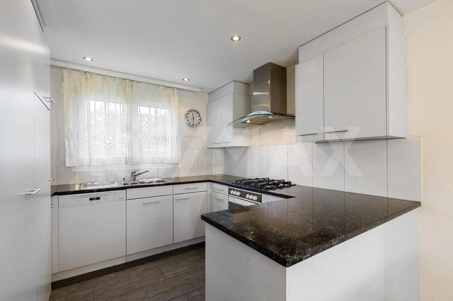 Maison d'angle familiale de 6,5 pièces à Winterthur-Dättnau - Photo 4 sur 13