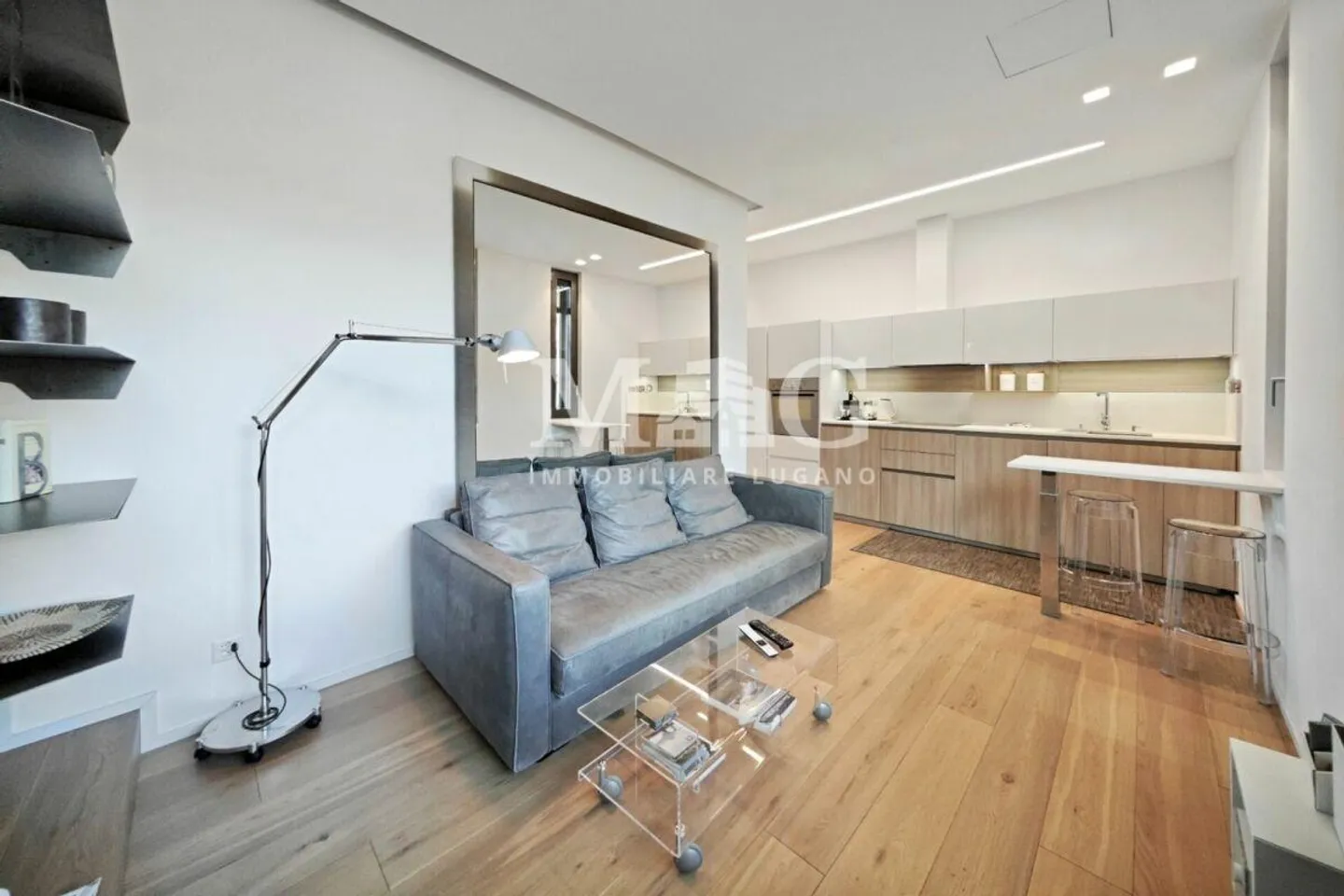 Lake View Apartment for Sale in Central Lugano - Modern 1-Bedroom, Luxury Finishes - Photo 6 of 10