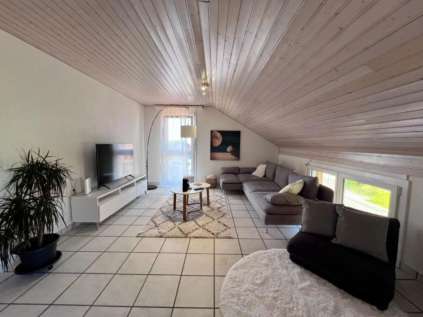 4.5 Room Apartment - Photo 1 of 10