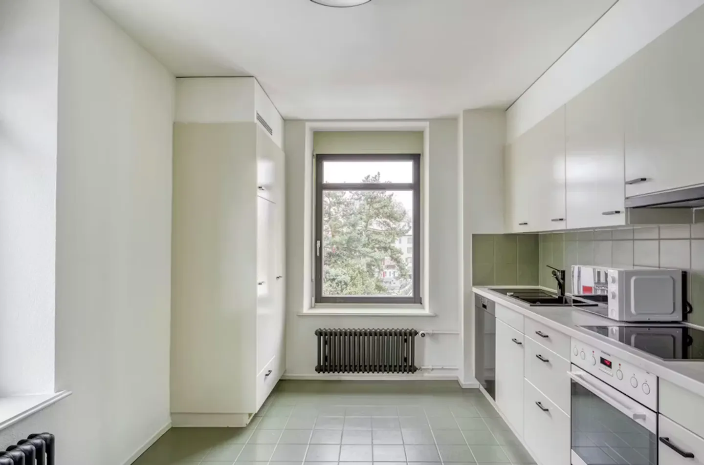 Charming Zurich Apartment - Photo 6 of 10