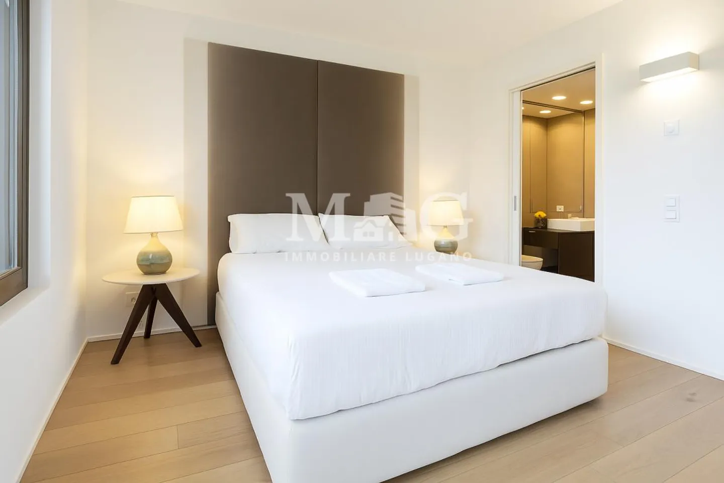 Lake View Apartment for Sale in Central Lugano - Modern 1-Bedroom, Luxury Finishes - Photo 7 of 10