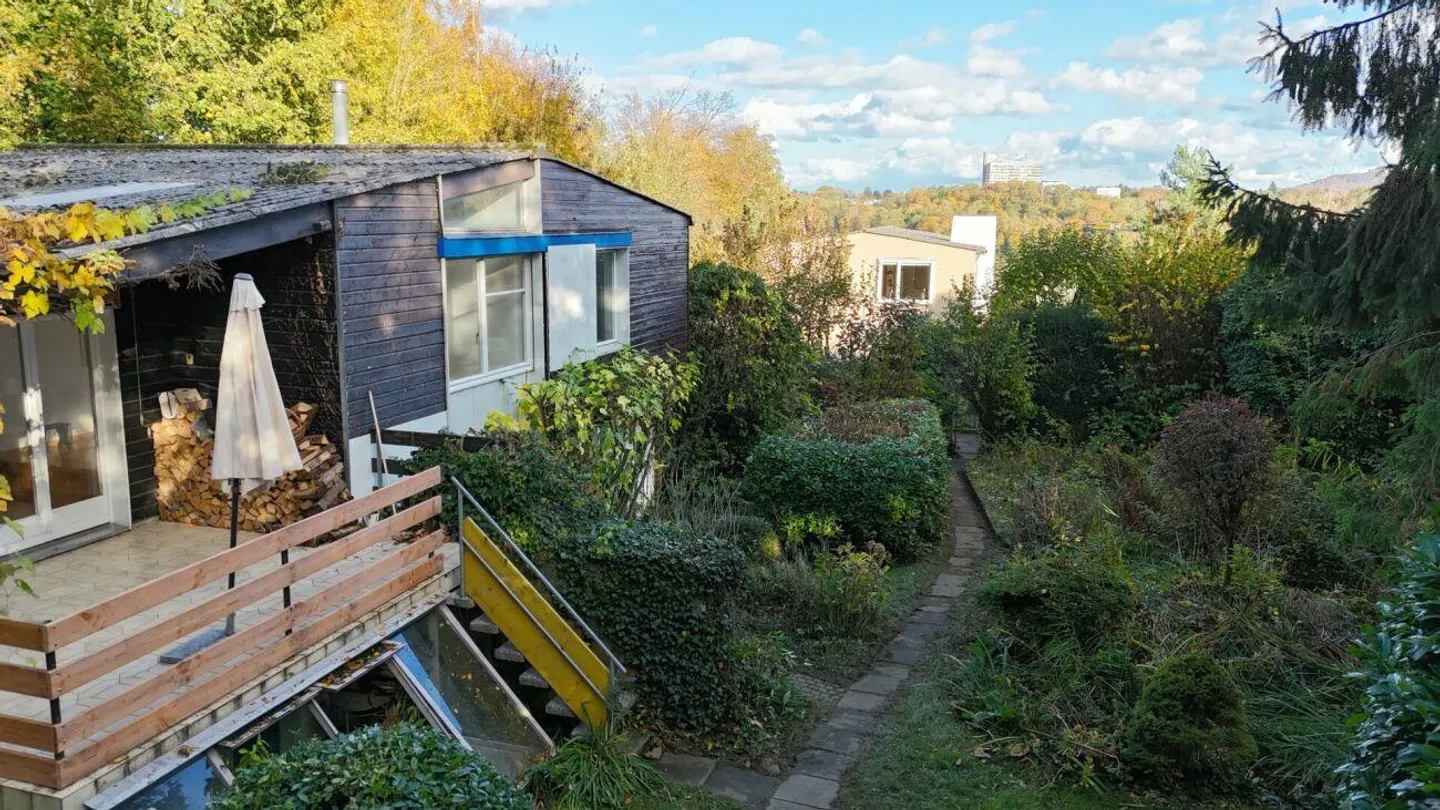 Casa unifamiliare con grande proprietà a Bottmingen in affitto per 3 anni - Foto 3 di 12