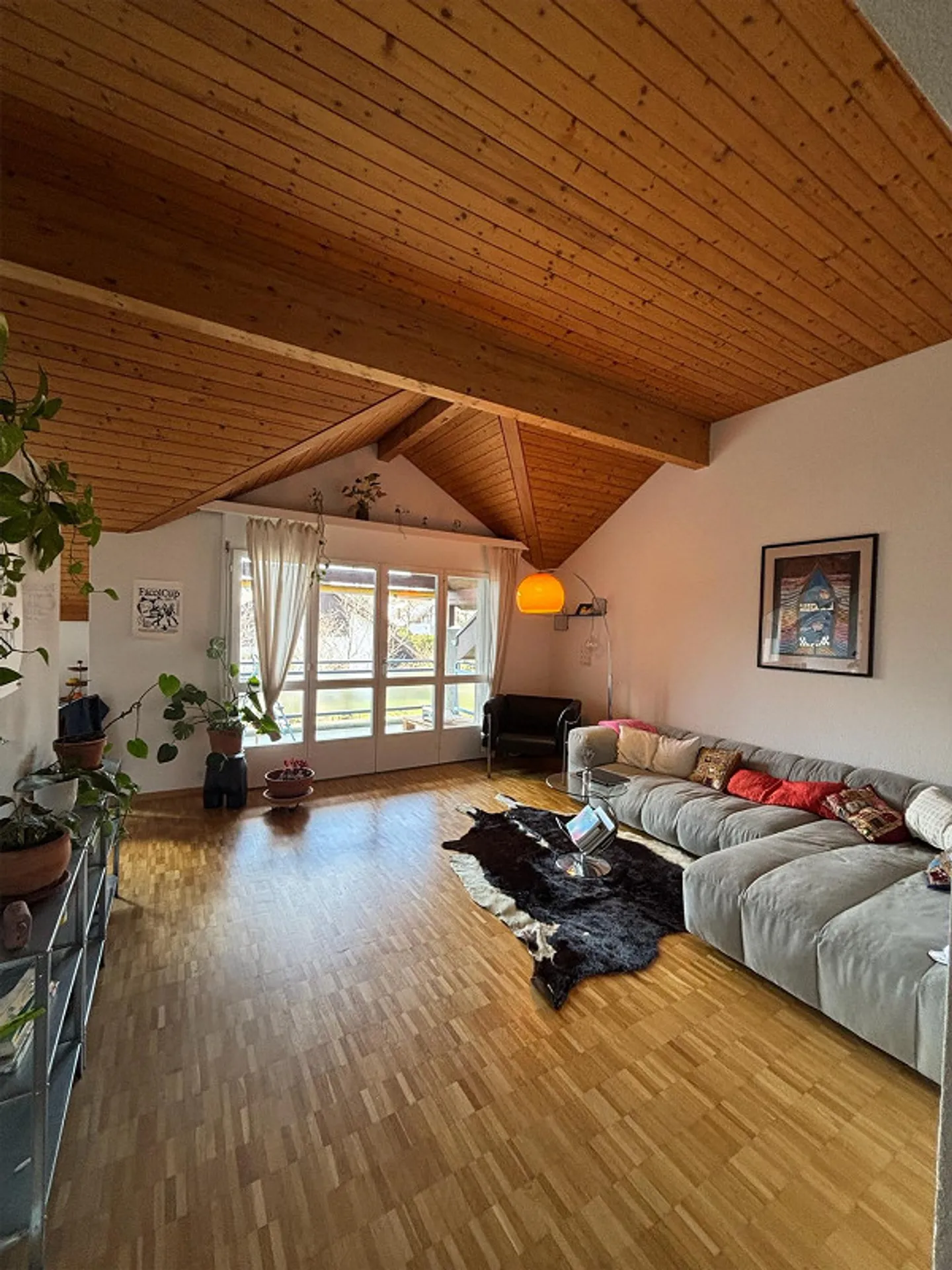 Spacious 5.5-room apartment with balcony in Zollikofen - Photo 1 of 8