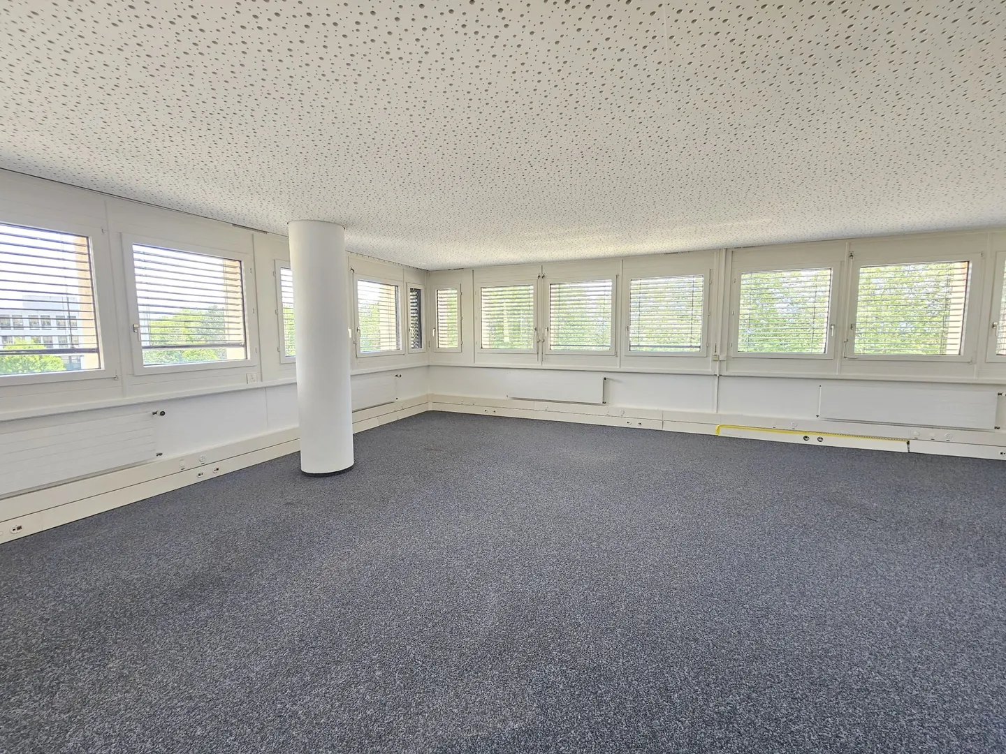 Kaufen Sie Vaud Büros in Renens günstiger als Miete und/oder profitieren Sie von einer Rendite - Foto 1 von 8