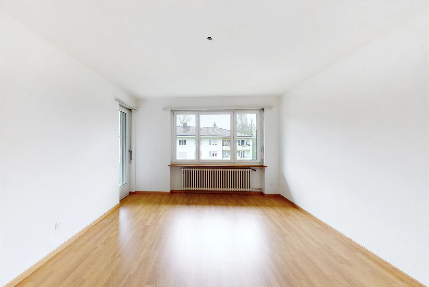 Temporary Apartment near Winterthur Train Station - Photo 4 of 5