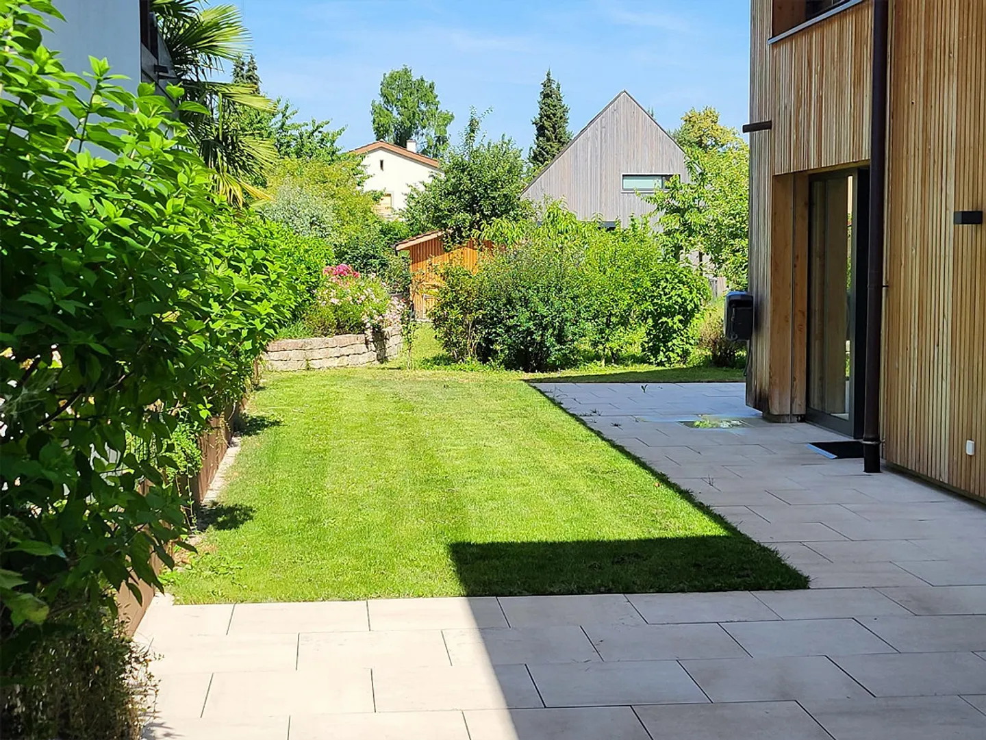 Appartamento giardino esclusivo di 5,5 stanze nel cuore di Muttenz - Foto 3 di 3