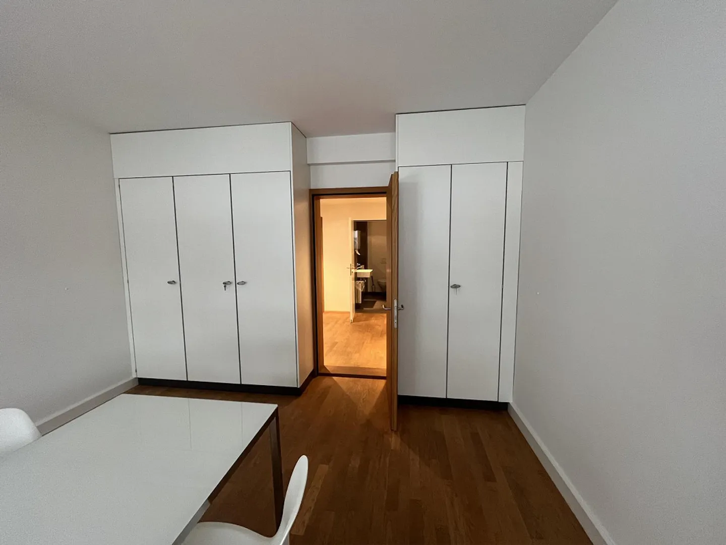 Ufficio centrale (4 stanze): a 3 minuti a piedi da Barfüsserplatz, a 8 minuti a piedi dalla stazione - Foto 5 di 11