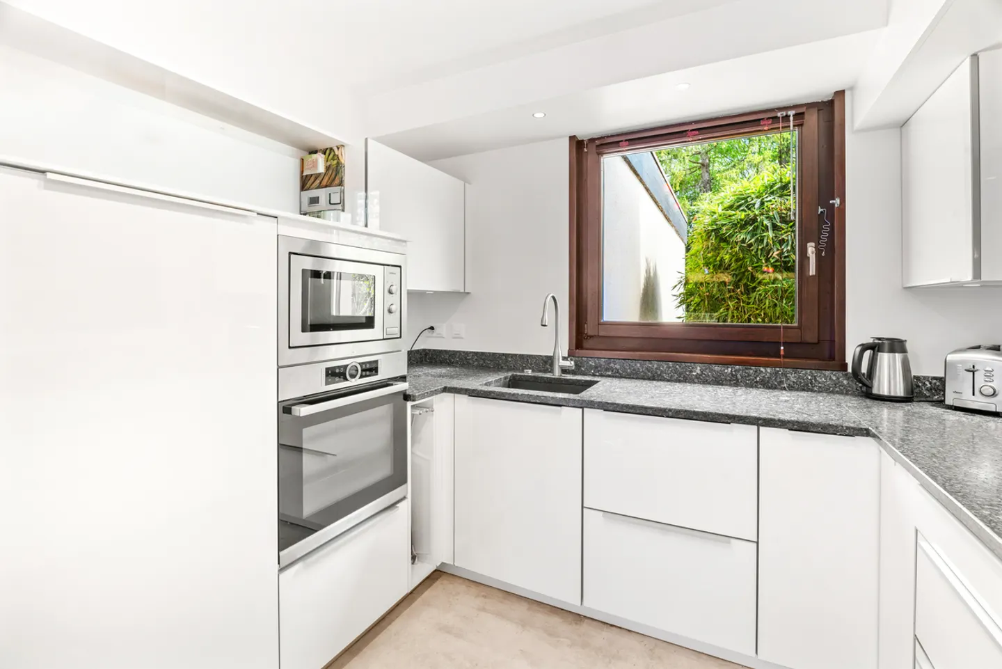 Charming Townhouse in Troinex - Photo 5 of 14