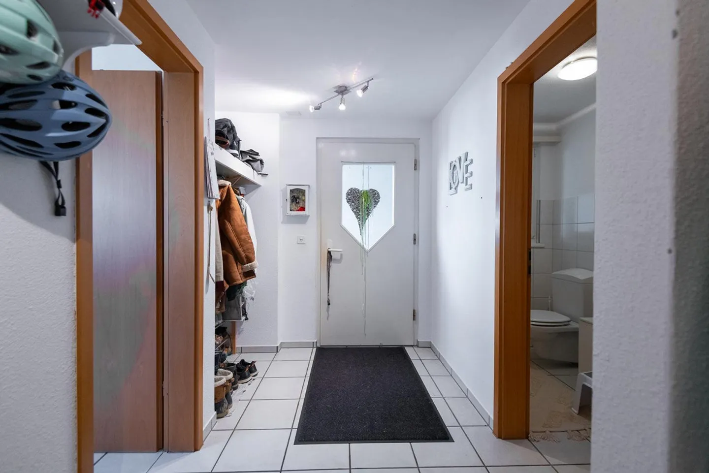 5.5-Room Single-Family House - Photo 4 of 15