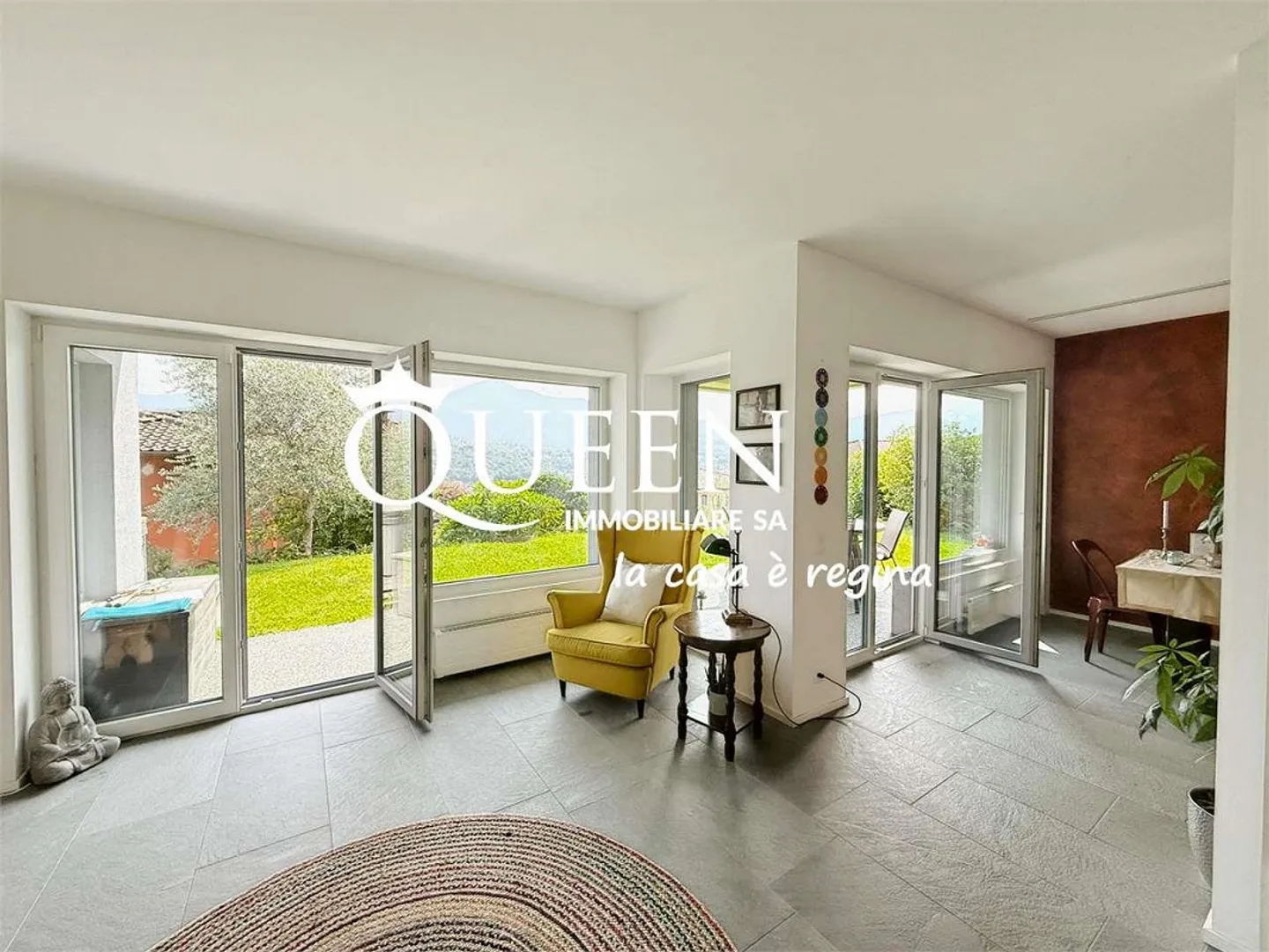 Gravesano: villa 6.5 rooms, 232 sqm, jacuzzi, view, garden - Photo 4 of 13