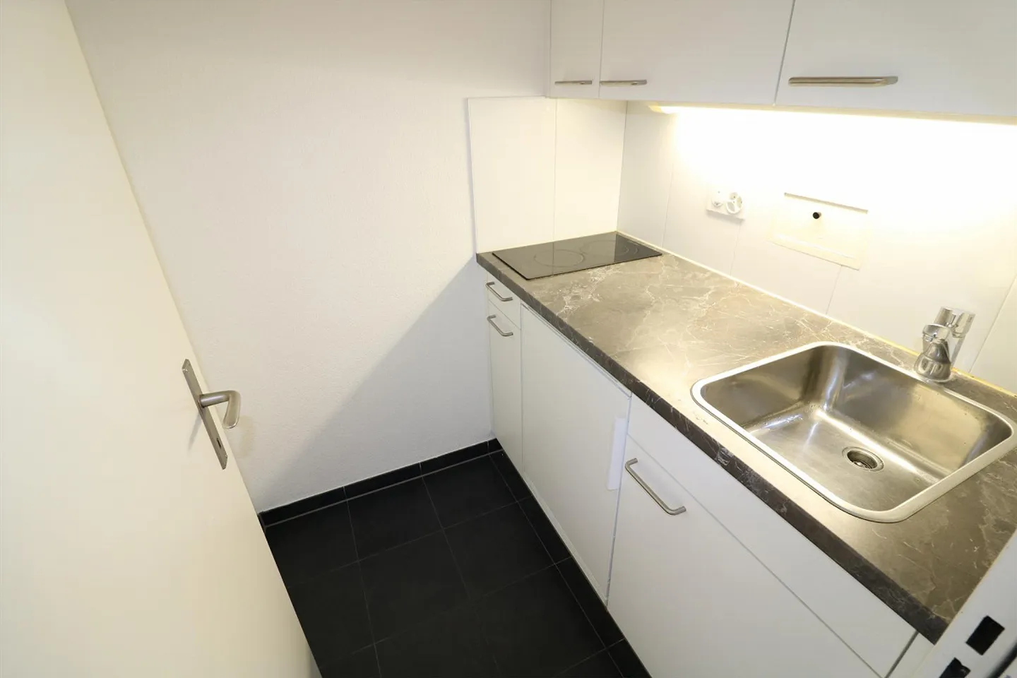 Studio recentemente ristrutturato - Foto 4 di 4