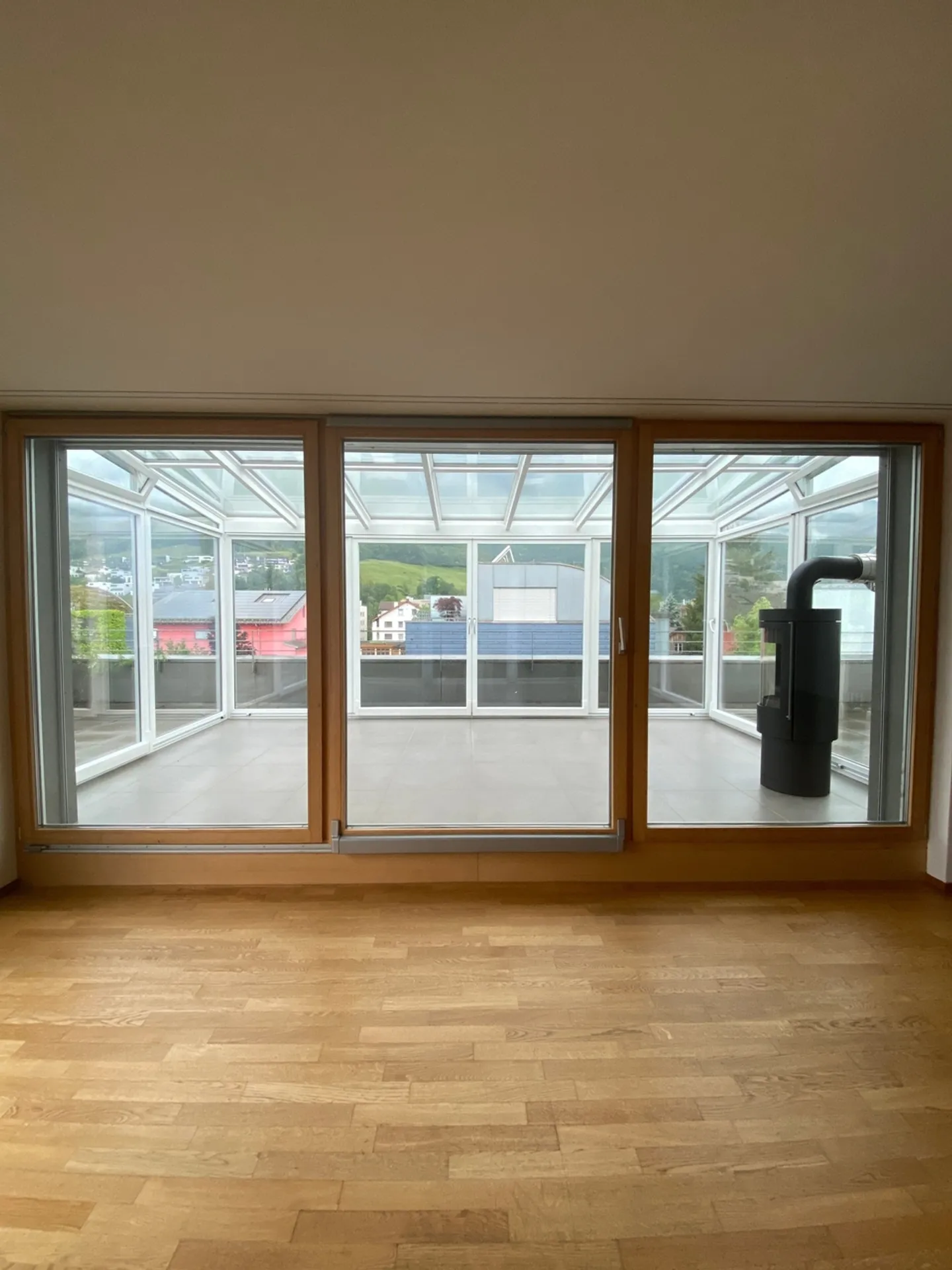 Exclusive 5.5-room penthouse apartment with winter garden, terrace and Minergie standard in Buchs SG - Photo 4 of 13