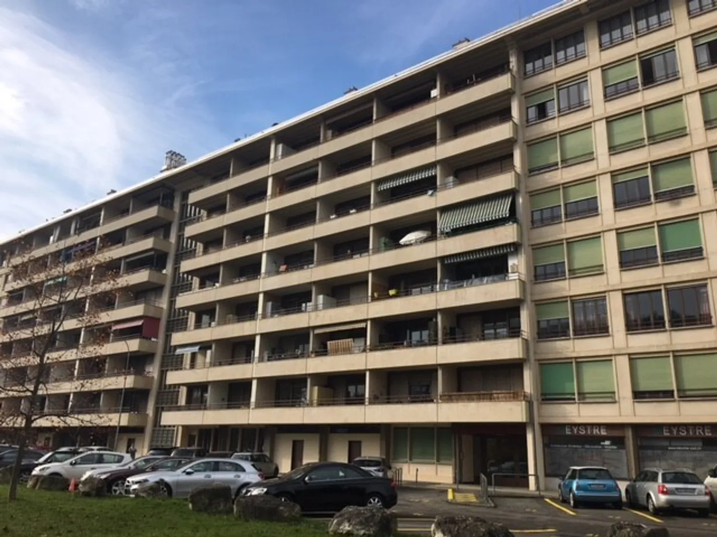 Arcade vicino alla stazione e alle Nazioni - Foto 1 di 1
