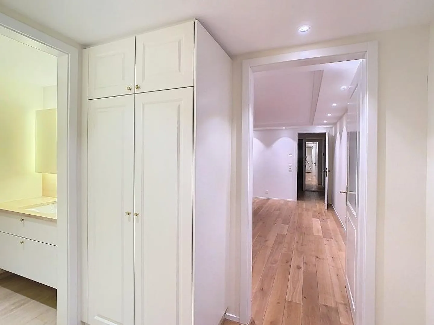 Beautiful 2.5 room apartment on the Zürichberg - Photo 10 of 11