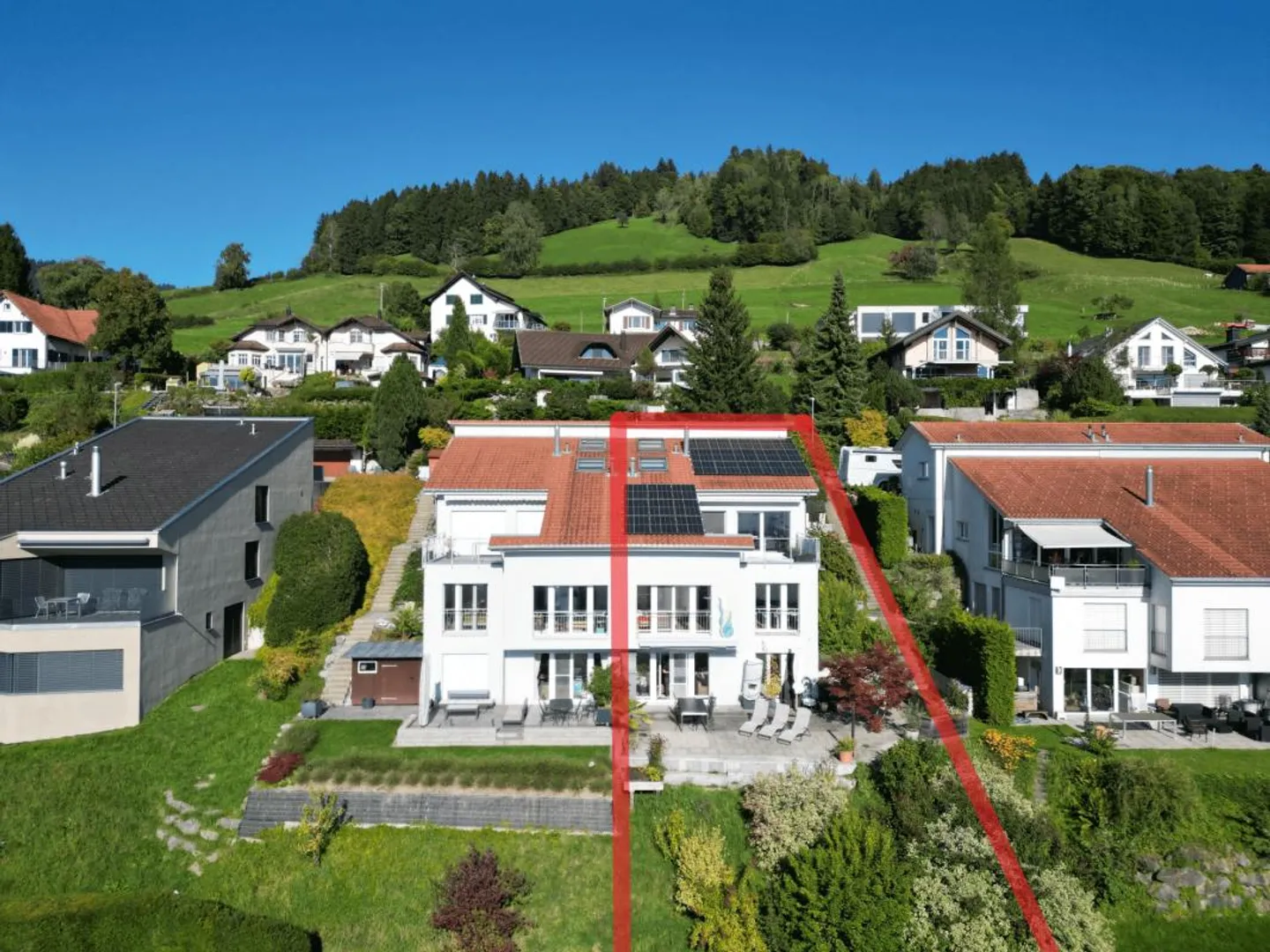 HORIZONIA | Spazio per Vivere - Casa Semi-Indipendente di 7.5 Stanze con Vista su T... - Foto 2 di 11