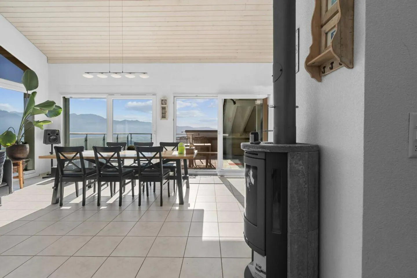 HORIZONIA | Spazio per Vivere - Casa Semi-Indipendente di 7.5 Stanze con Vista su T... - Foto 4 di 11