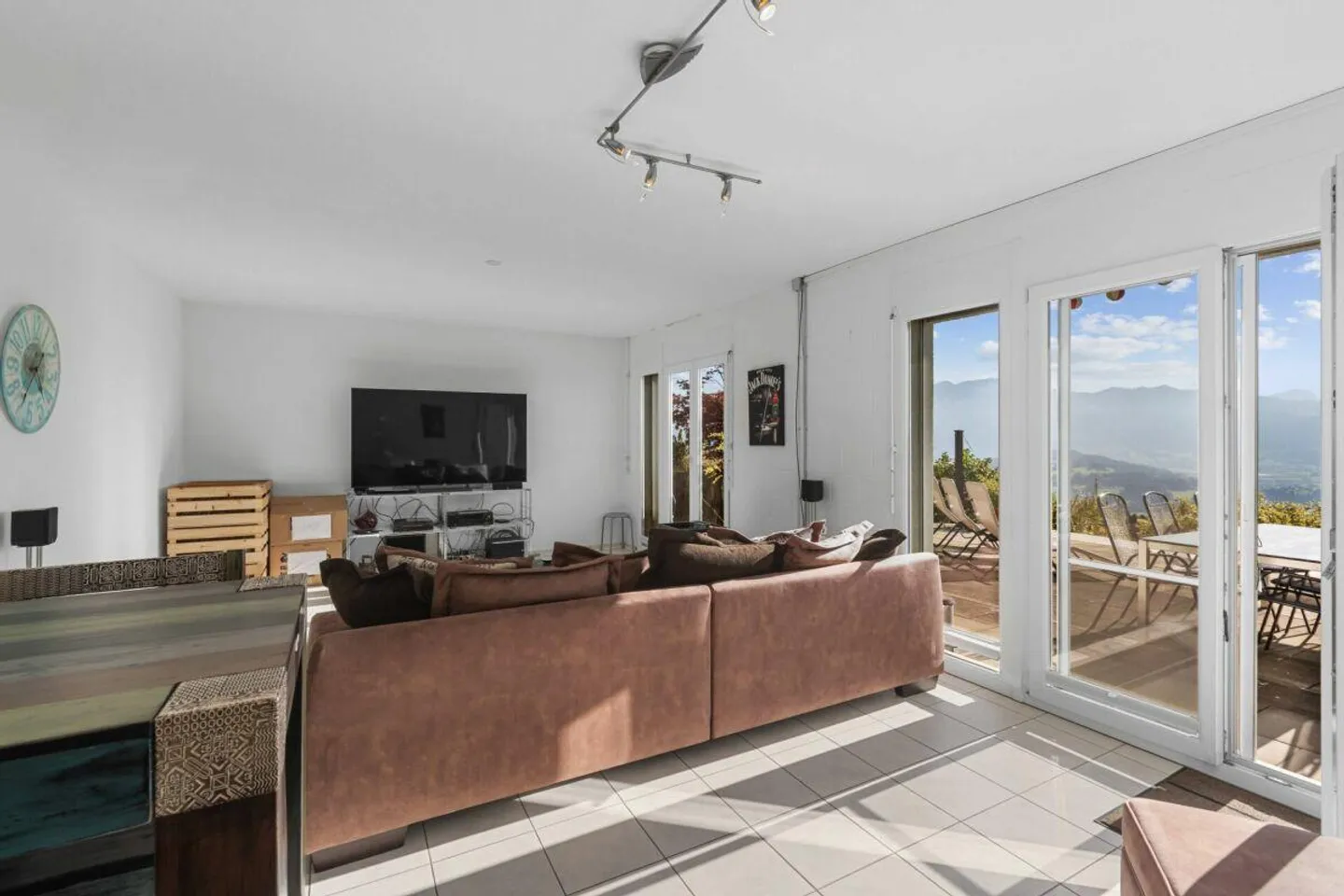 HORIZONIA | Spazio per Vivere - Casa Semi-Indipendente di 7.5 Stanze con Vista su T... - Foto 7 di 11