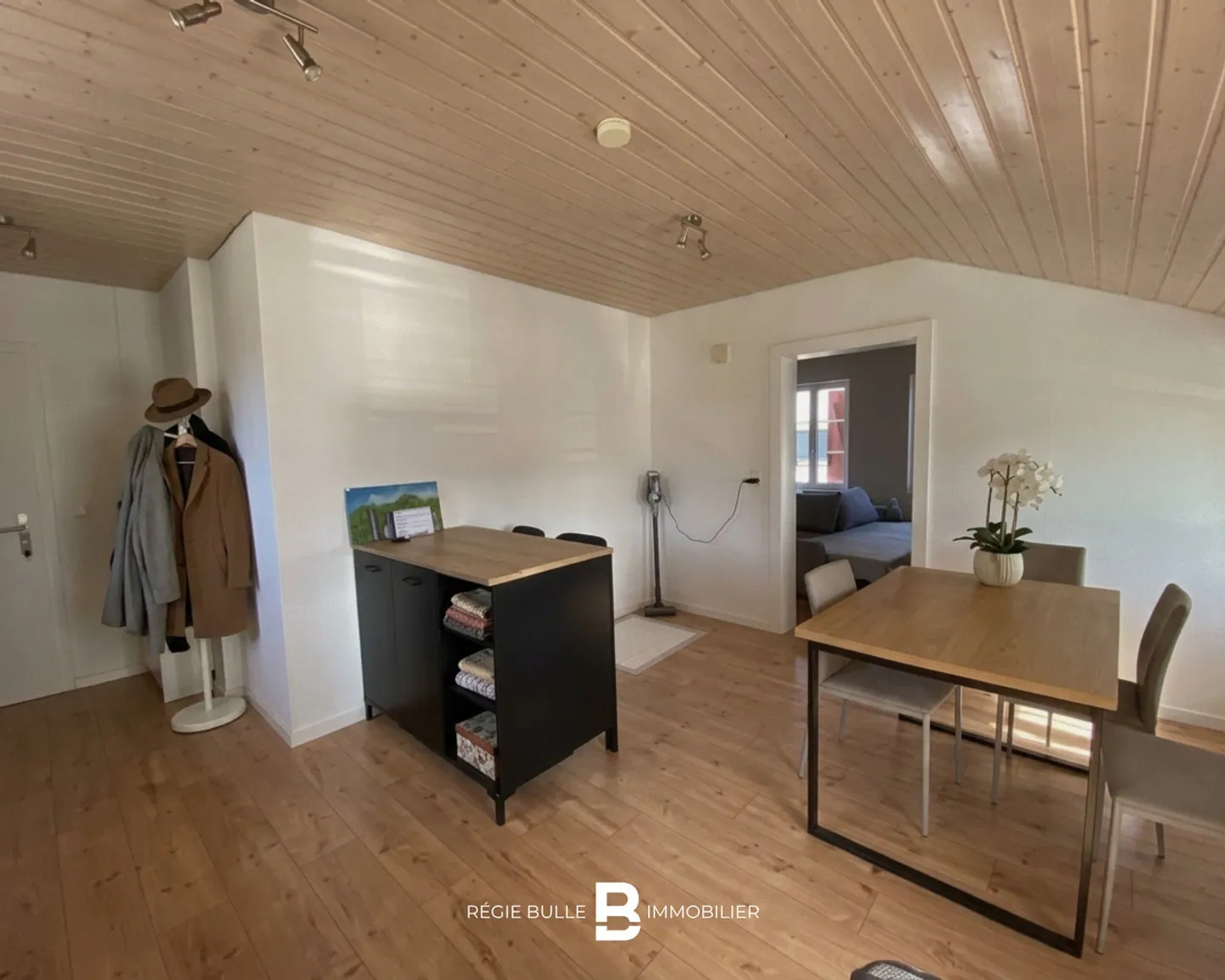 Payerne - Schöne 2,5-Zimmer-Wohnung im 2. Stock - Foto 2 von 7
