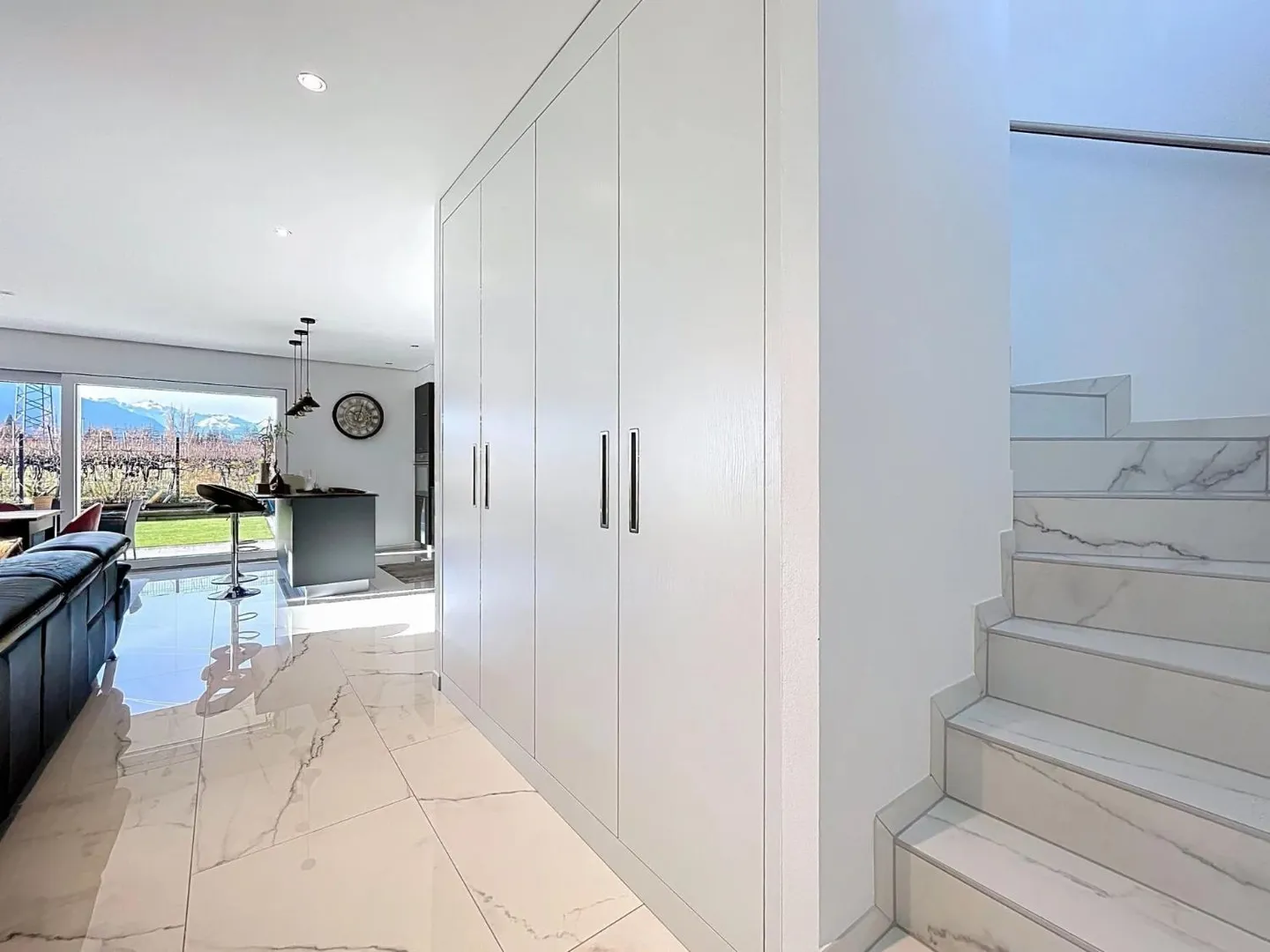 4.5 Room House - Photo 2 of 12