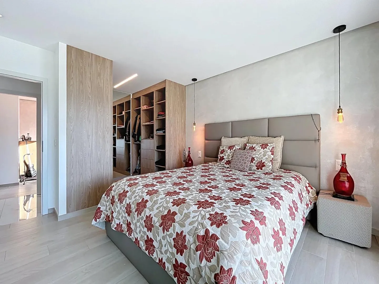 4.5 Room House - Photo 9 of 12