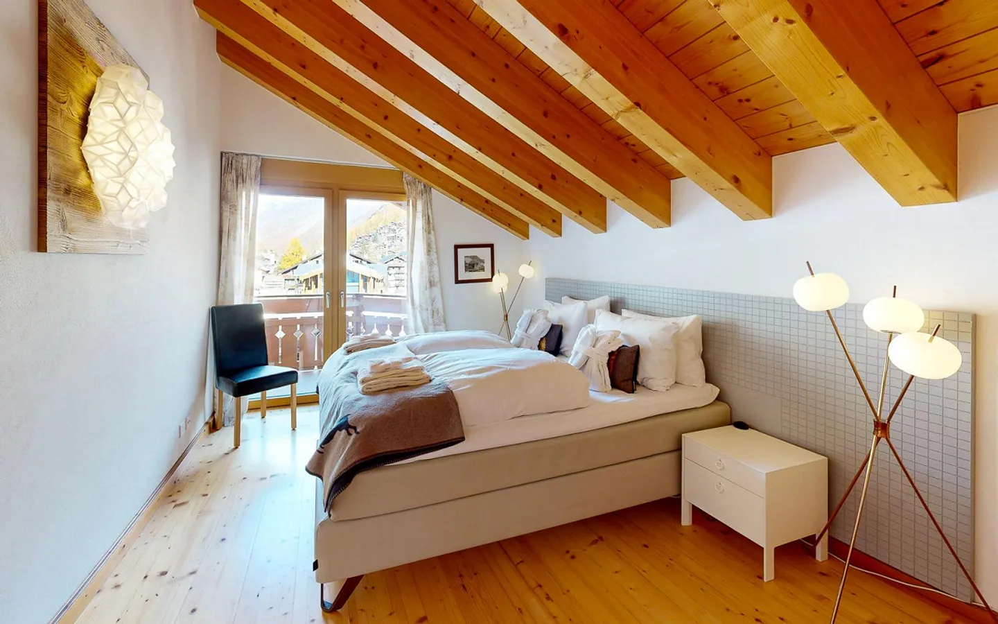 Grand appartement sous les toits dans le meilleur emplacement de Zermatt - Photo 7 sur 11