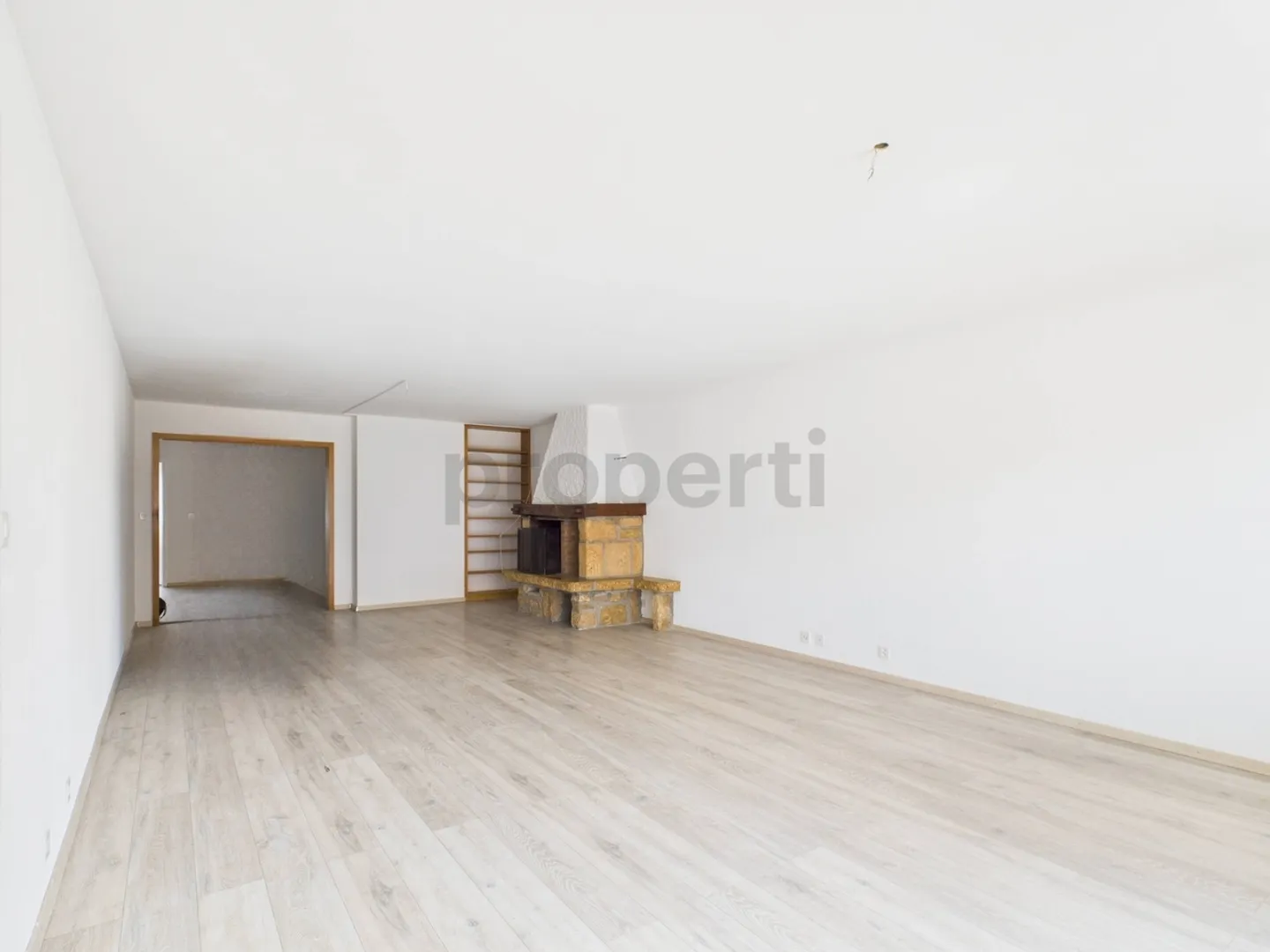 Appartement charmant de 5,5 pièces dans un quartier calme - Photo 2 sur 9