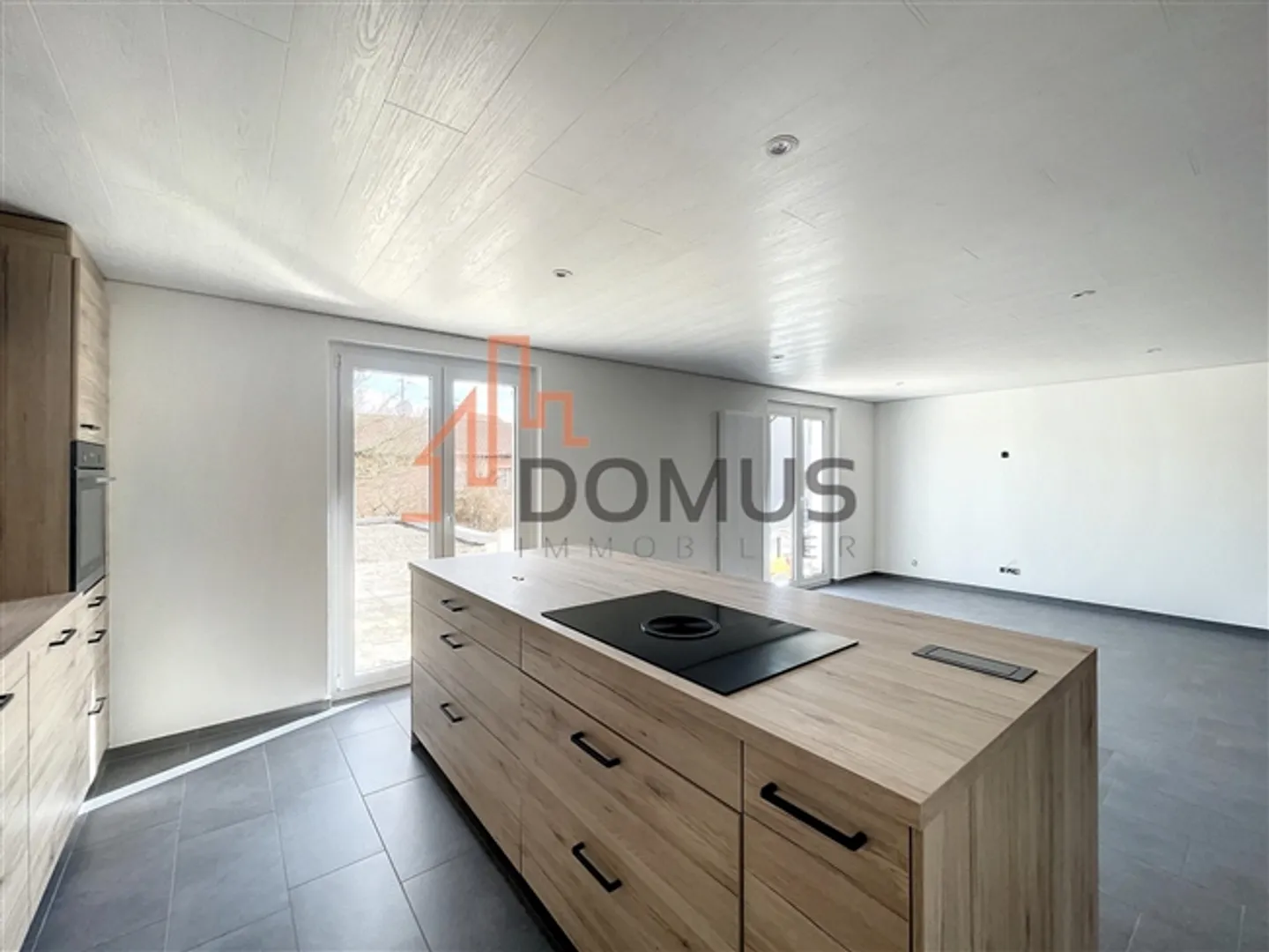 Recently renovated hotel/restaurant - Photo 13 of 20