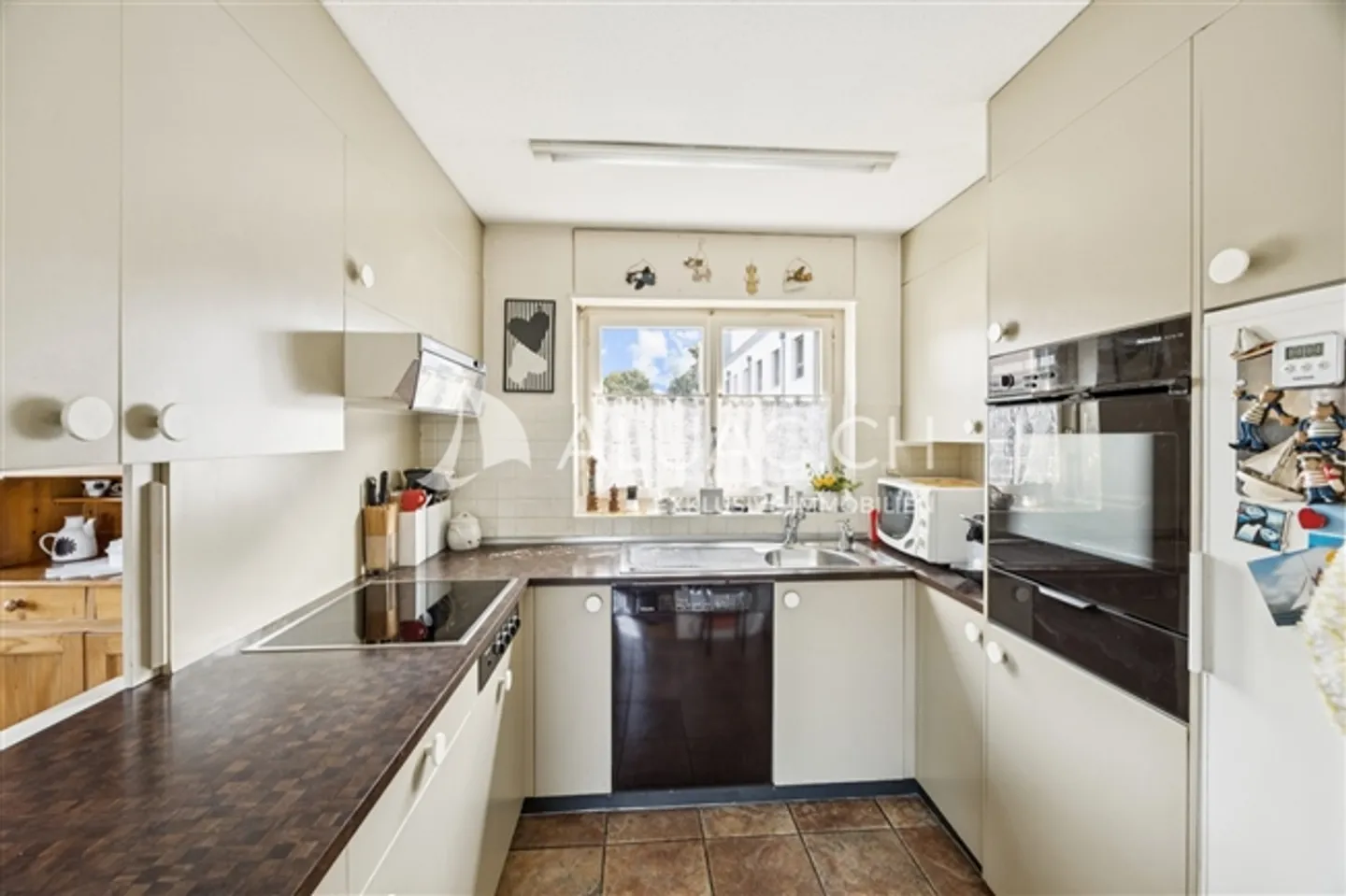 REGARDER VERS L'AVENIR ET INVESTIR - Photo 10 sur 12