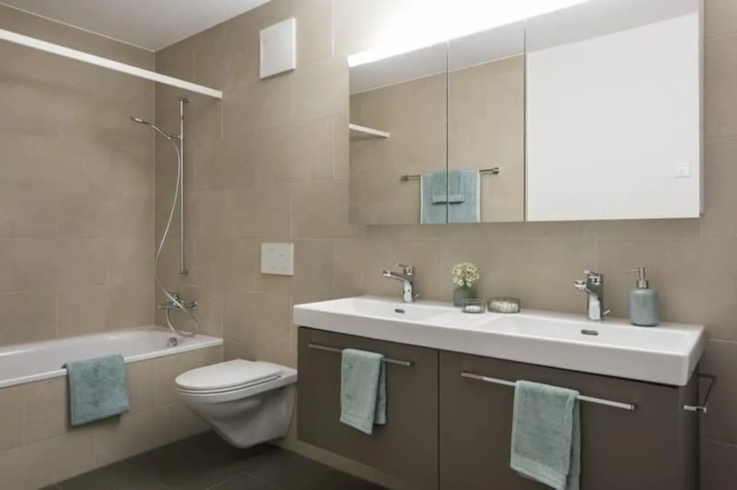 Charmant appartement 2.5 pièces - Photo 6 sur 8