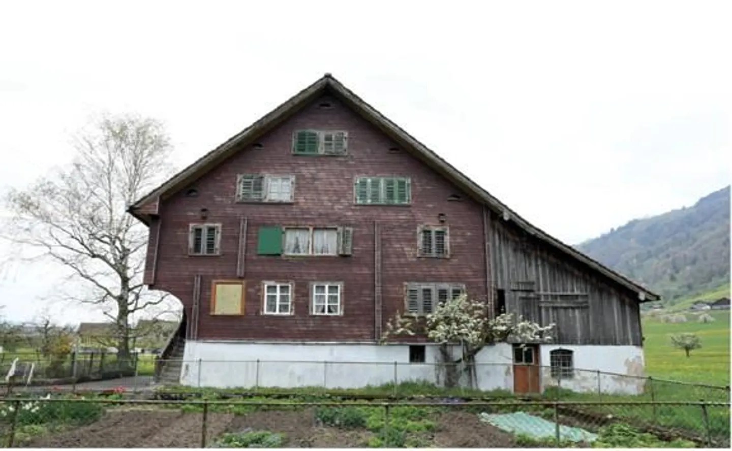 Historisches Einfamilienhaus in Arth - Foto 2 von 3