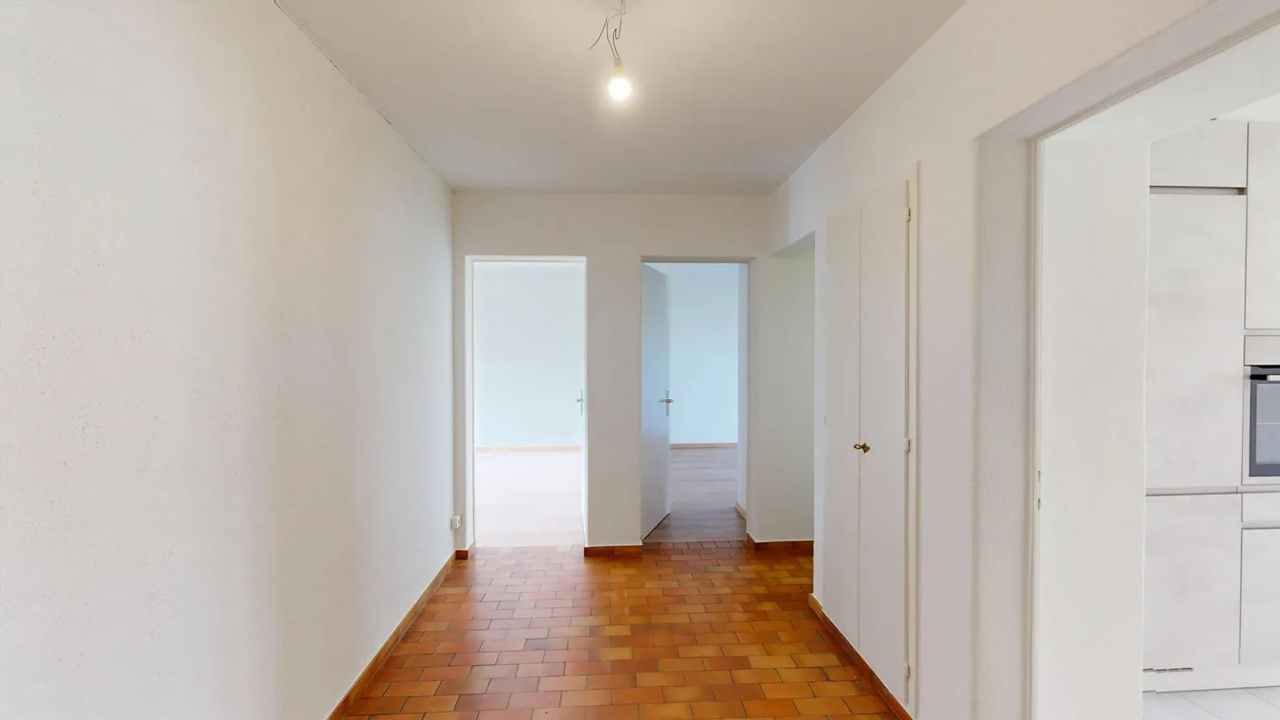 Exklusive 3-Zimmer-Riverside-Wohnung mit Balkon nahe Roche-Tower am Rhein - Foto 11 von 12