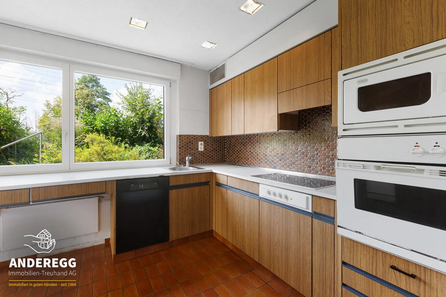 Casa bifamiliare di 7,5 stanze in una posizione adatta alle famiglie - Foto 5 di 13